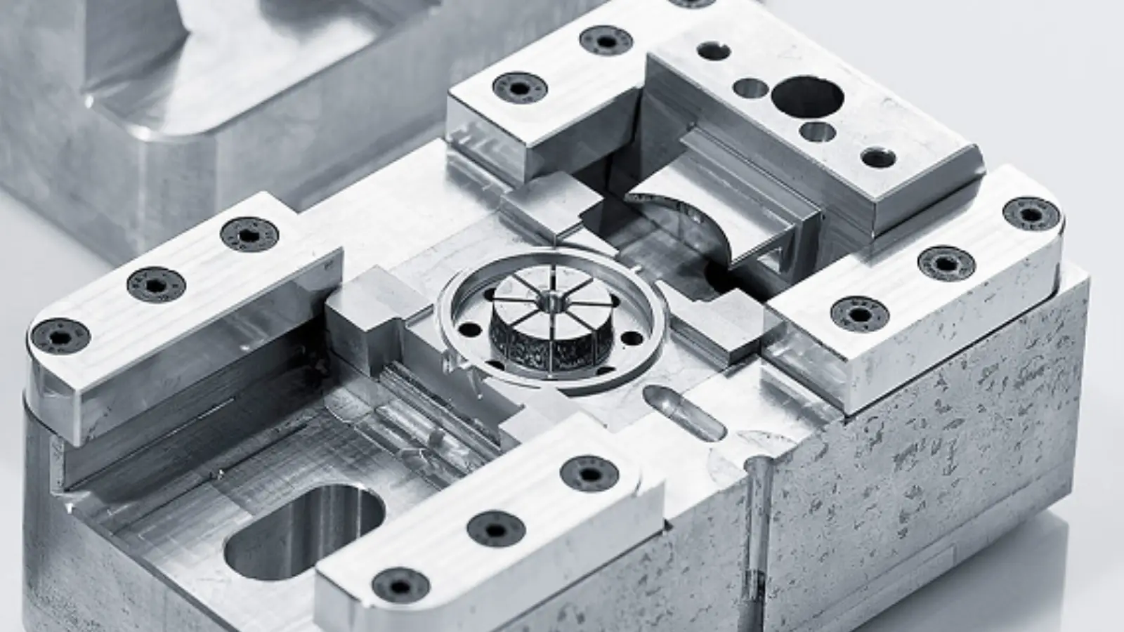 aluminum-injection-mold-materials