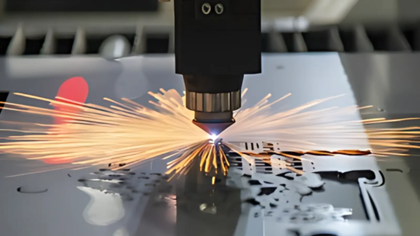 fiber-laser-cutting