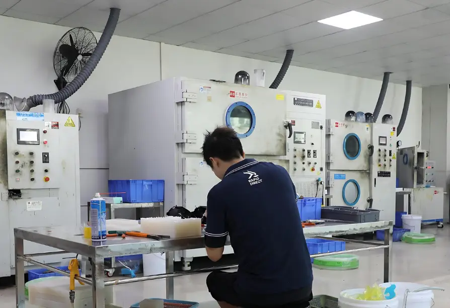 rapiddirect-vacuum-casting-factory-2